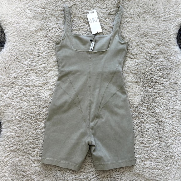 *NWT* Zara Light Green Bodying BodySuit Shorts Romper Square Neckline Women Sz S - Picture 3 of 11
